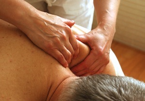 Massage-Therapie, klassische Massage, manuelle Therapie, Entspannungs-Massage, Energie-Massage, medizinische Massage, therapeutische Massage, Manual-Therapie, Gesundheits-Massage, Wohlfühl-Massage, energetische Massage und Manualtherapie in Massage-Praxis in Zürich-Wollishofen. Einzugsbereich: Zürich, Wollishofen, Kilchberg, Adliswil, Rüschlikon, Thalwil, Langnau, Horgen